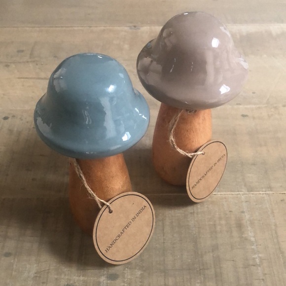 Mushrooms 🍄 Set of 2 Gray and Taupe￼ 7” Tall NWT Made in India 🇮🇳 - Picture 4 of 4